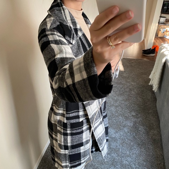 Plaid trench coat - Picture 5 of 10